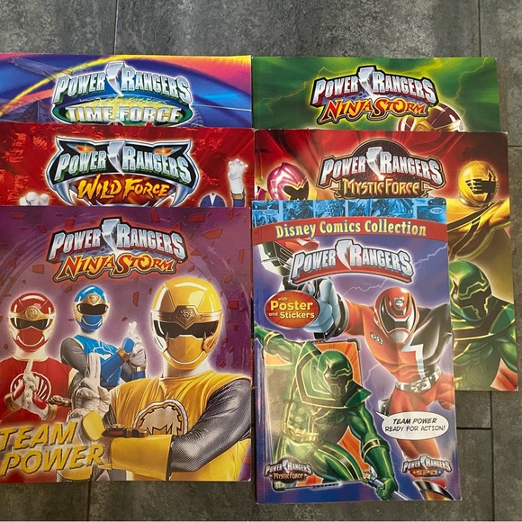 Power Rangers Books - Picture 1 of 1
